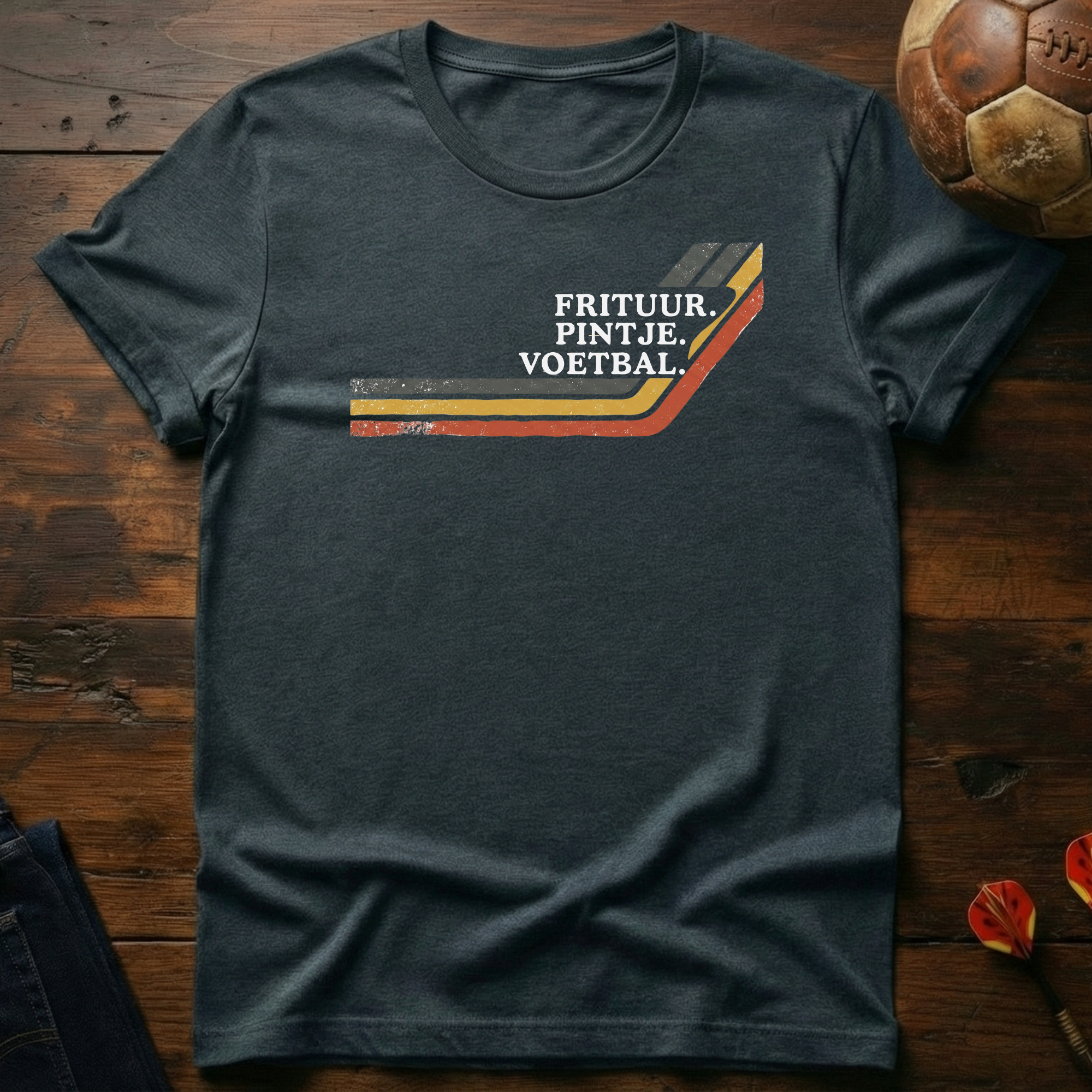Frituur. Pintje. Voetbal. T-Shirt