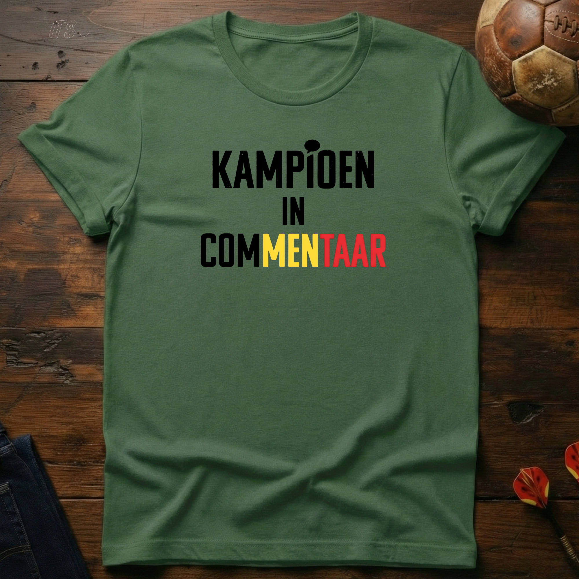 Kampioen In Commentaar T-Shirt