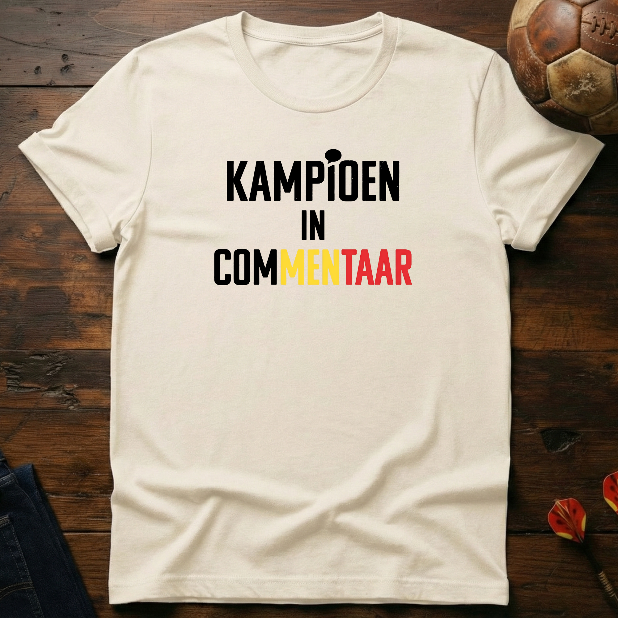 Kampioen In Commentaar T-Shirt