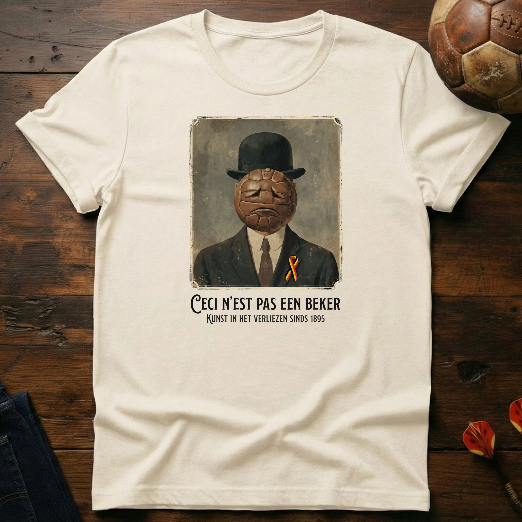 Ceci n'est Pas Een Beker T-Shirt