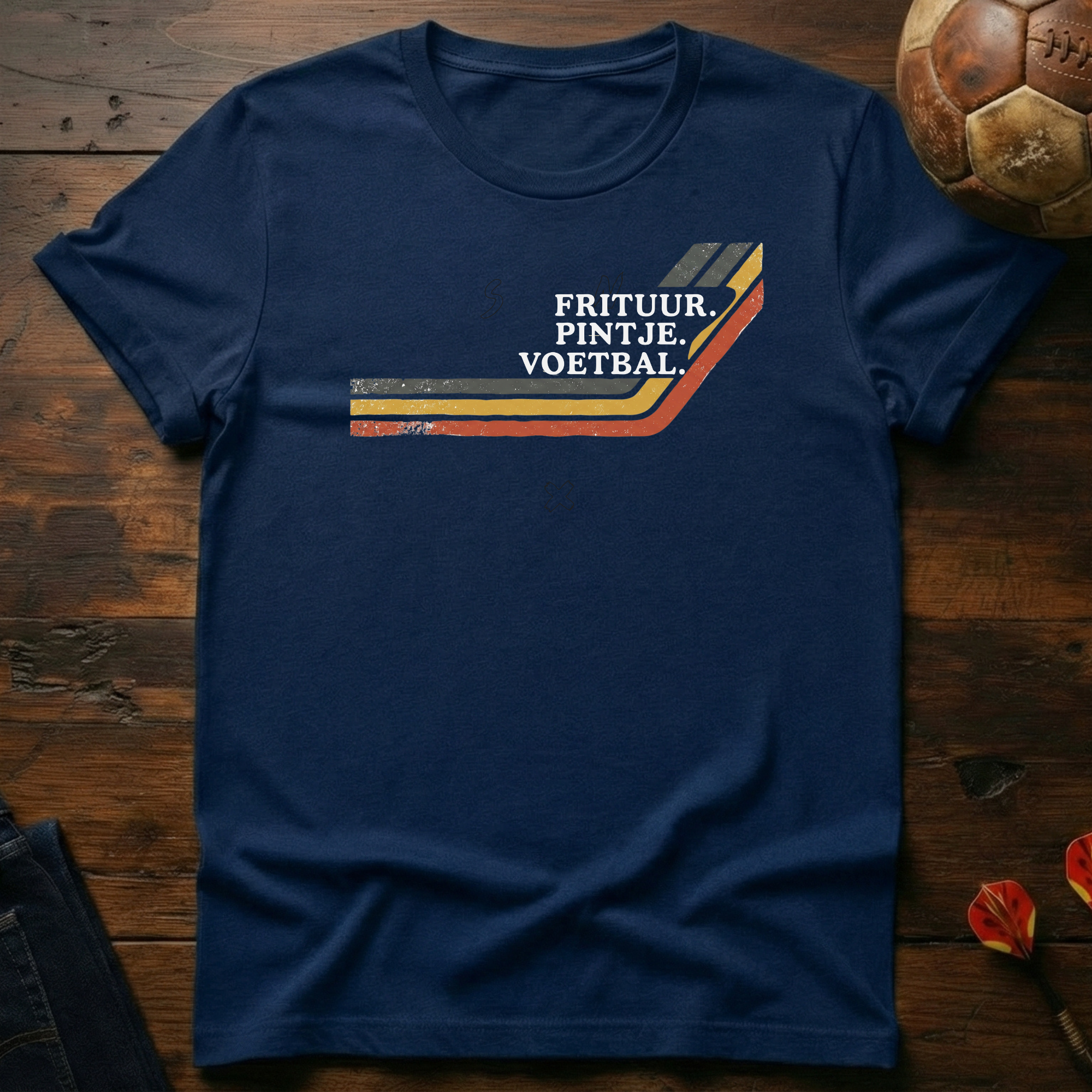 Frituur. Pintje. Voetbal. T-Shirt