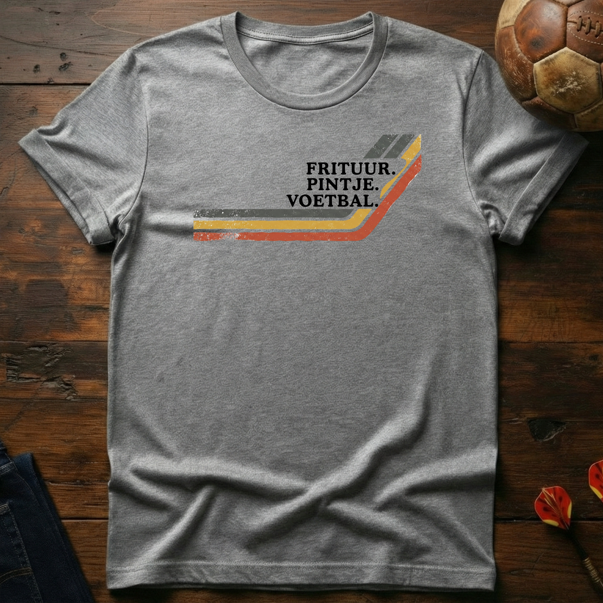 Frituur. Pintje. Voetbal. T-Shirt